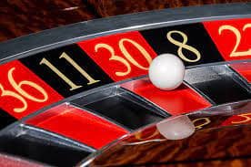 larisbet303 slot payment methods displayed on mobile screen including DANA, OVO, GoPay, and bank transfers